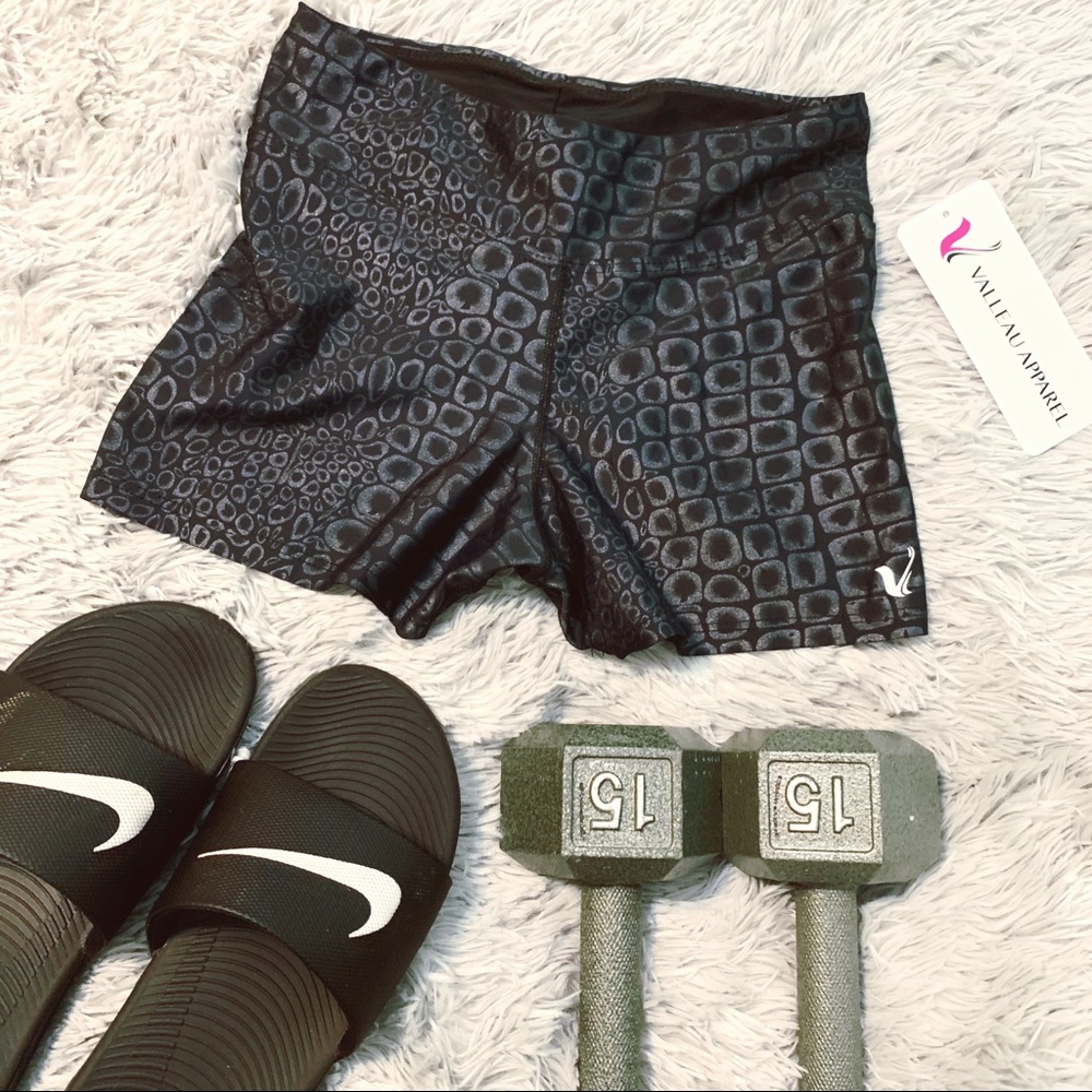 Tight Fit Sweat-Wicking Compression Fitness Shorts